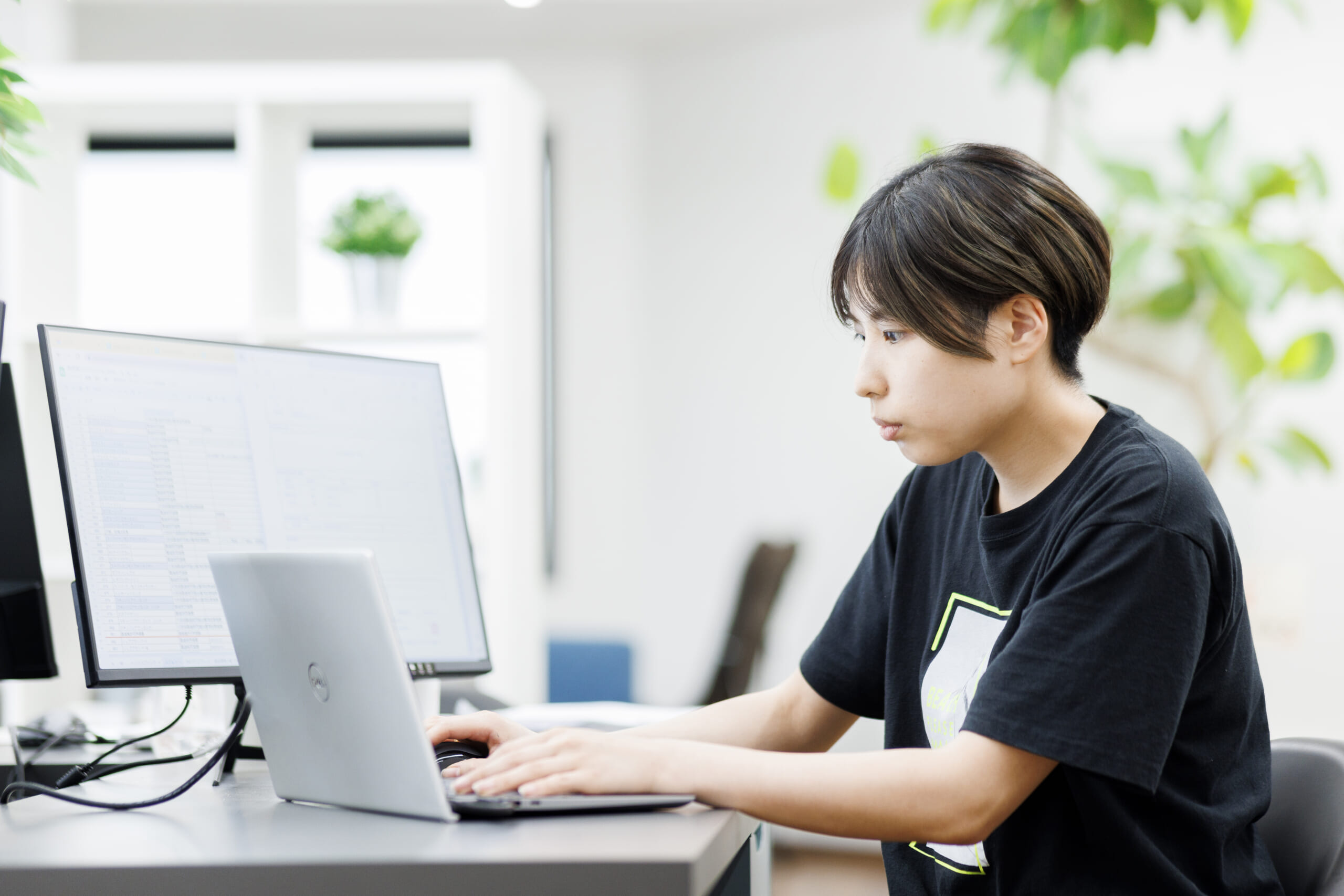 総合職(Webコンサルマーケ)【2025新卒採用】